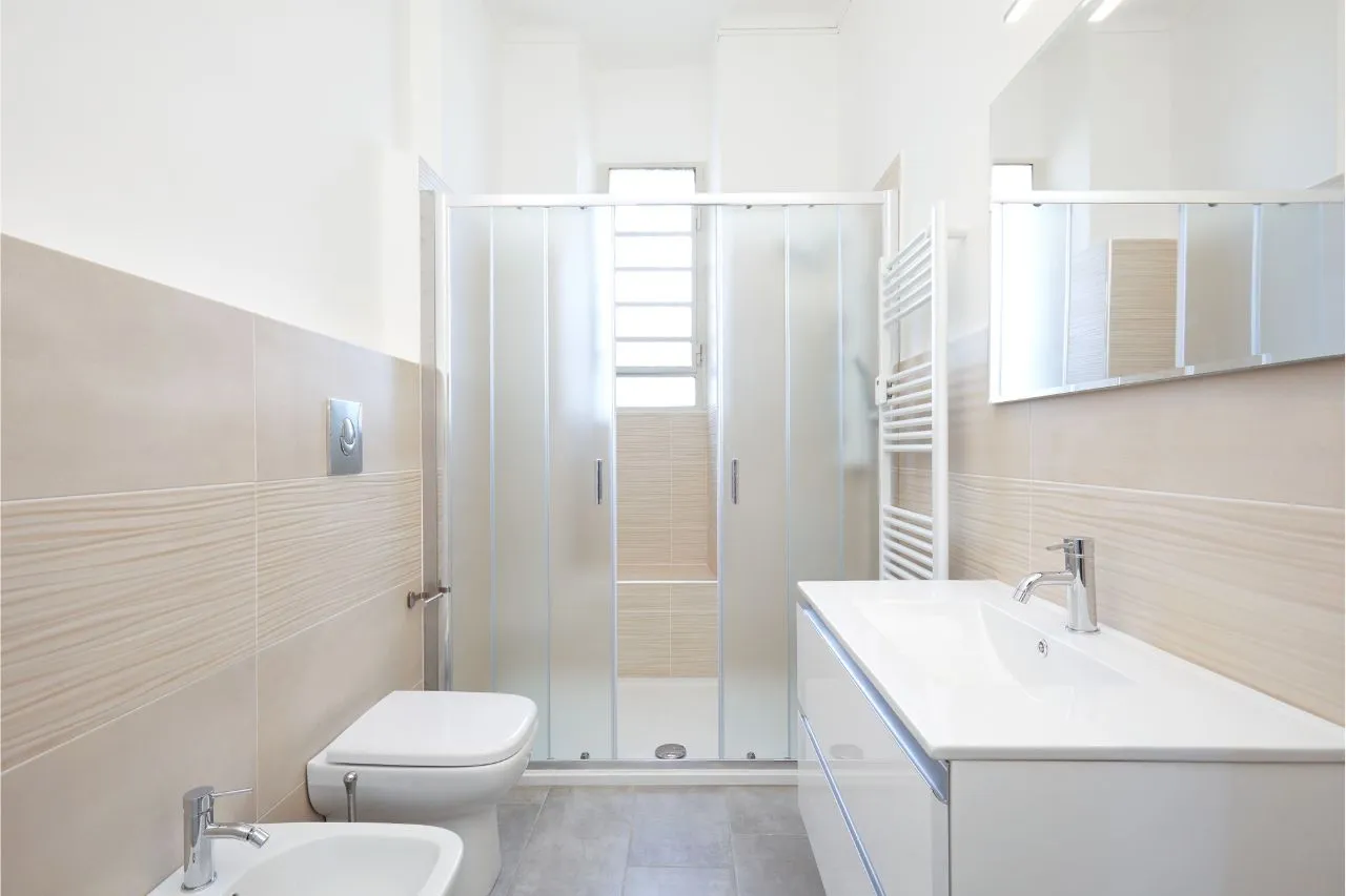 Bathroom - Renovation- UrbanDesign - Plus
